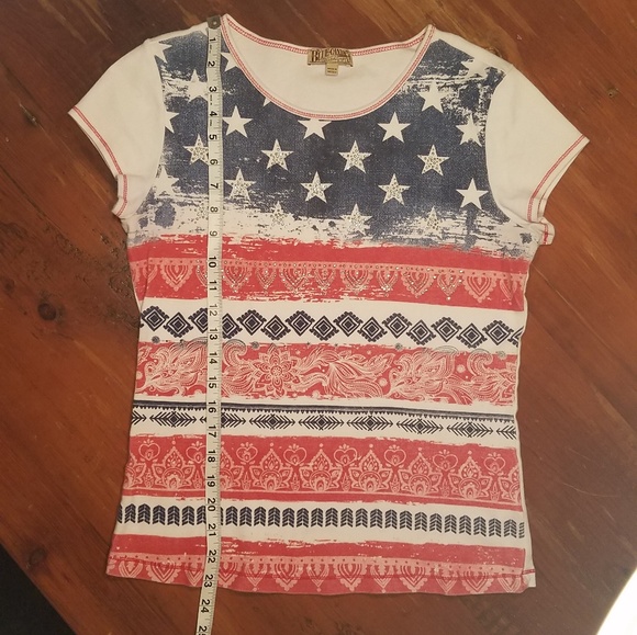 Patriotic Tee In New Condition - Picture 3 of 6